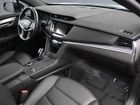 Used 2023 Cadillac XT5 Luxury FWD image 11