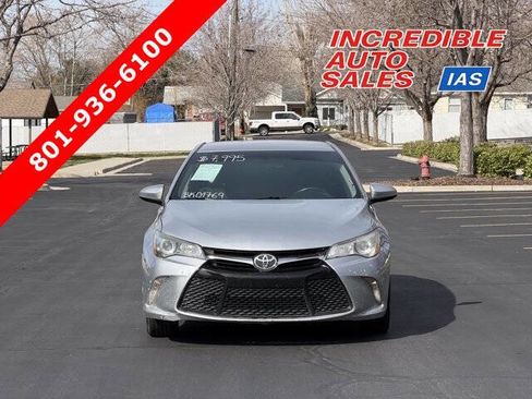 Used 2015 Toyota Camry SE FWD image 1