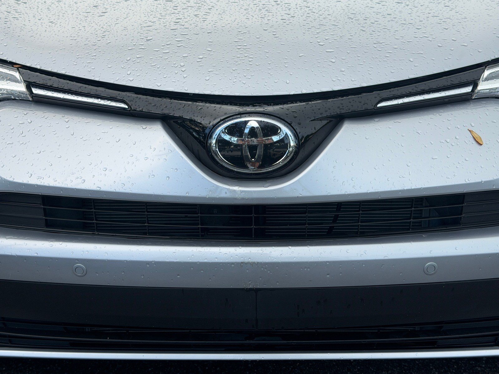 Used 2016 Toyota RAV4 Limited FWD image 10