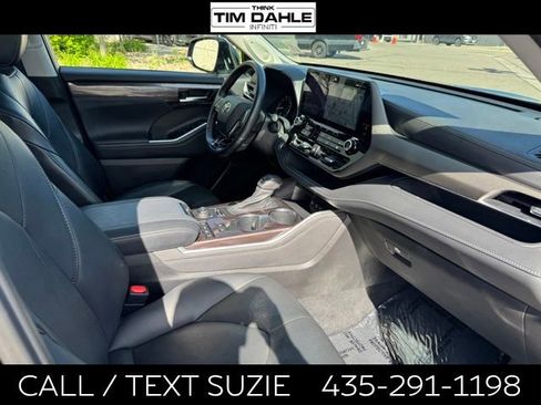 Used 2021 Toyota Highlander Limited AWD/4WD image 24