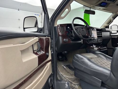 Used 2022 GMC Savana 2500 Extended w/ Enhanced Convenience Package RWD image 16