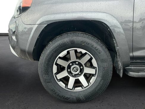 Used 2019 Toyota 4Runner TRD Off-Road Premium AWD/4WD image 13