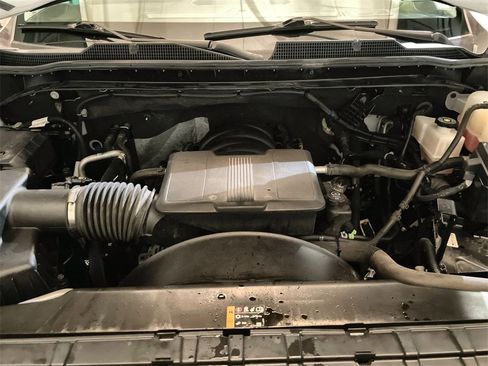 Used 2024 Chevrolet Silverado 2500 Custom w/ Custom Value Package image 28