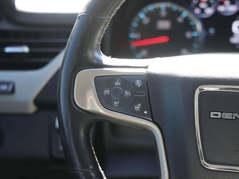 Used 2020 GMC Yukon XL Denali image 22