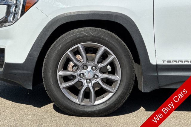 Used 2024 GMC Terrain SLT FWD image 30