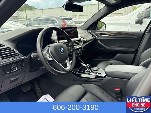 Used 2024 BMW X4 xDrive30i w/ Parking Assistance Package image 15