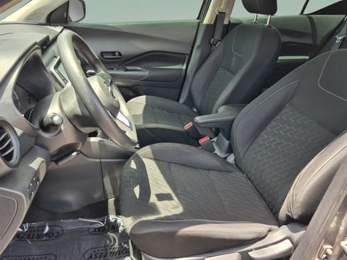 Used 2021 Nissan Kicks S FWD image 20
