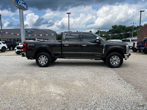 Used 2024 Ford F250 King Ranch w/ Chrome Package AWD/4WD image 9