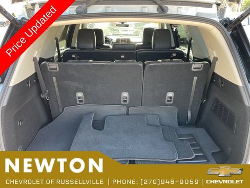 Used 2025 Nissan Pathfinder SL AWD/4WD image 50