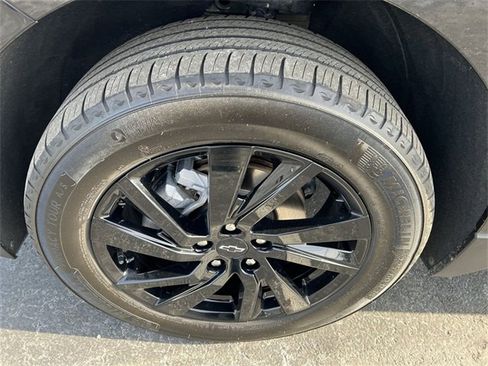 Certified 2024 Chevrolet Equinox LS w/ LS Convenience Package image 17