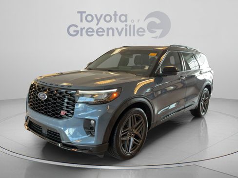 Used 2025 Ford Explorer ST AWD/4WD image 1