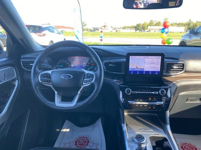 Used 2023 Ford Explorer Limited AWD/4WD image 14