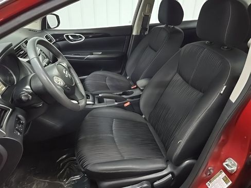 Used 2017 Nissan Sentra SV image 29