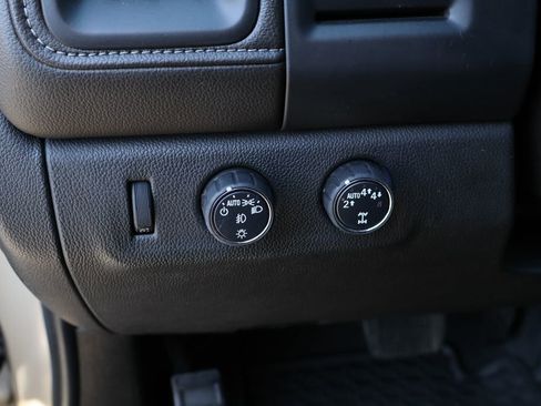 Used 2022 GMC Canyon Elevation w/ Trailering Package image 11