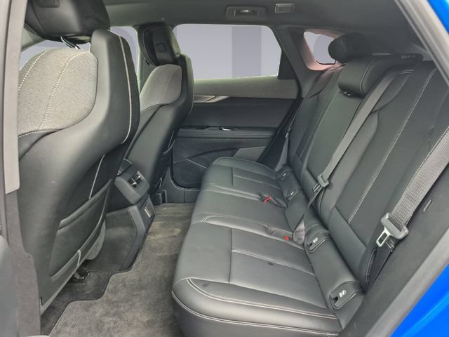 Certified 2025 Cadillac Optiq Luxury 1 AWD/4WD image 16