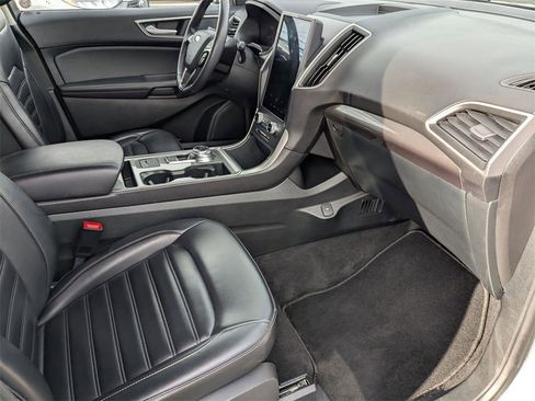 Used 2024 Ford Edge SEL image 39