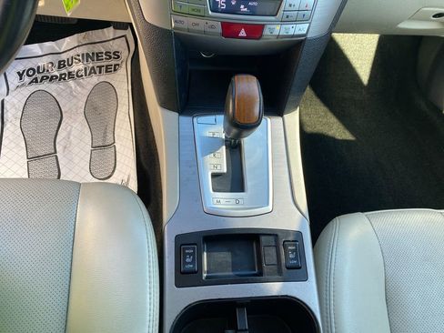 Used 2013 Subaru Outback 2.5i Limited image 22