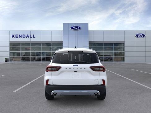 Used 2025 Ford Escape SE image 5