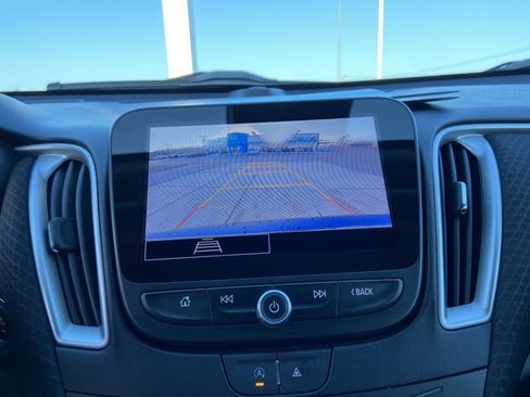 Used 2024 Chevrolet Malibu LT image 35