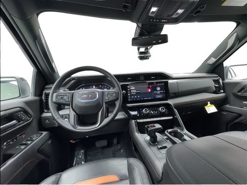 Used 2025 GMC Sierra 1500 AT4 AWD/4WD image 39