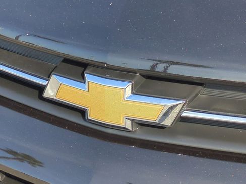 Used 2022 Chevrolet Trax LS w/ Tint and Cruise Package image 27