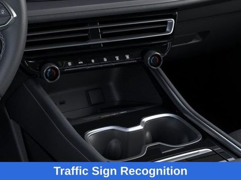 New 2026 Chevrolet Traverse LT w/ Driver Confidence Package image 24