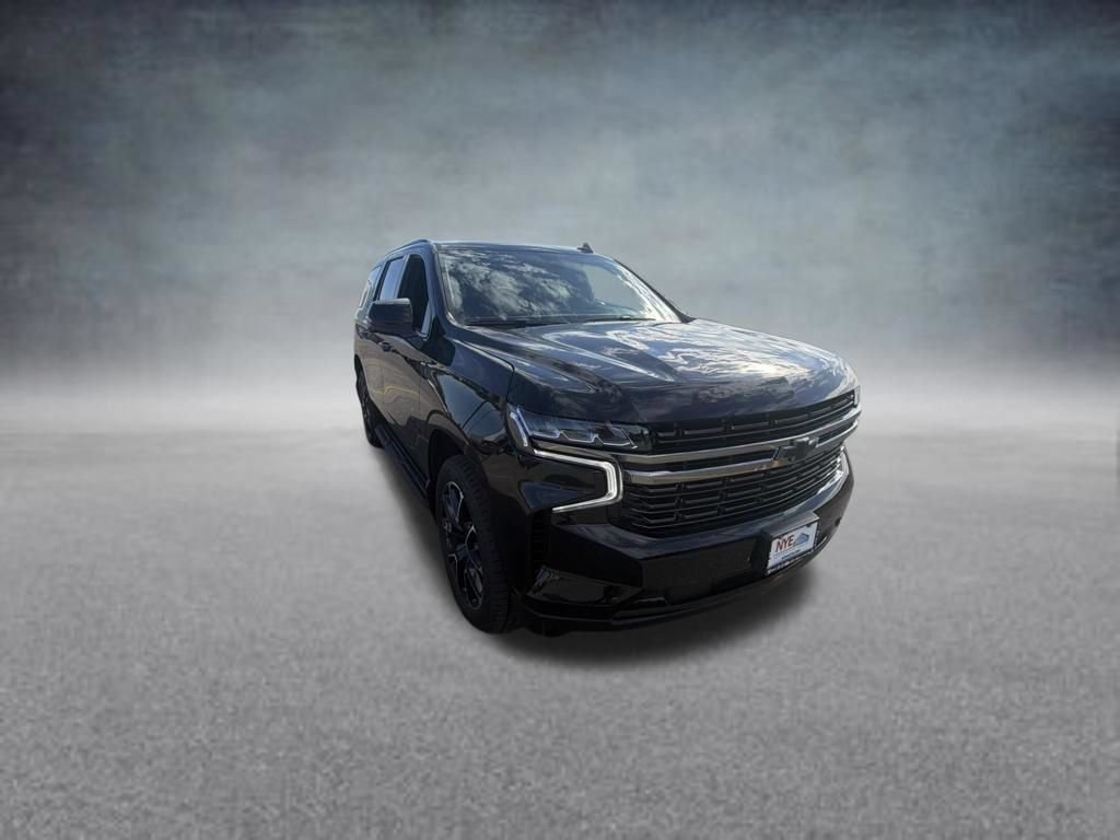 Used 2021 Chevrolet Tahoe RST w/ Luxury Package AWD/4WD image 15