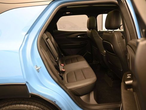 Used 2023 Chevrolet TrailBlazer RS w/ Sun and Liftgate Package FWD image 37