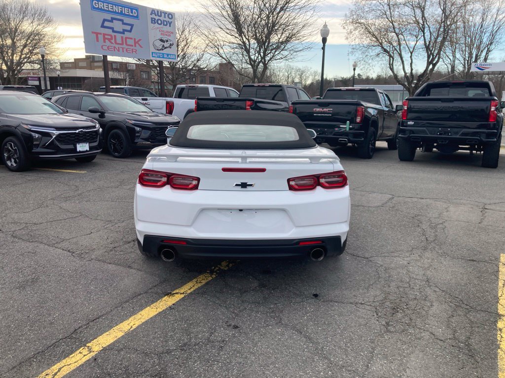 Used 2023 Chevrolet Camaro LT w/ Technology Package RWD image 16