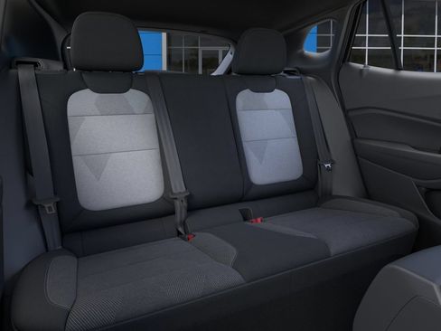New 2026 Chevrolet Trax RS w/ Sunroof Package FWD image 17
