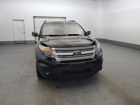 Used 2014 Ford Explorer XLT w/ Equipment Group 202A FWD image 14
