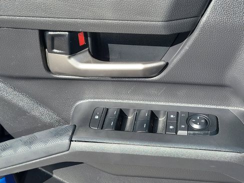 Used 2024 Toyota Tacoma TRD Off-Road image 19