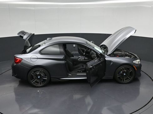 Used 2017 BMW M2 RWD image 37