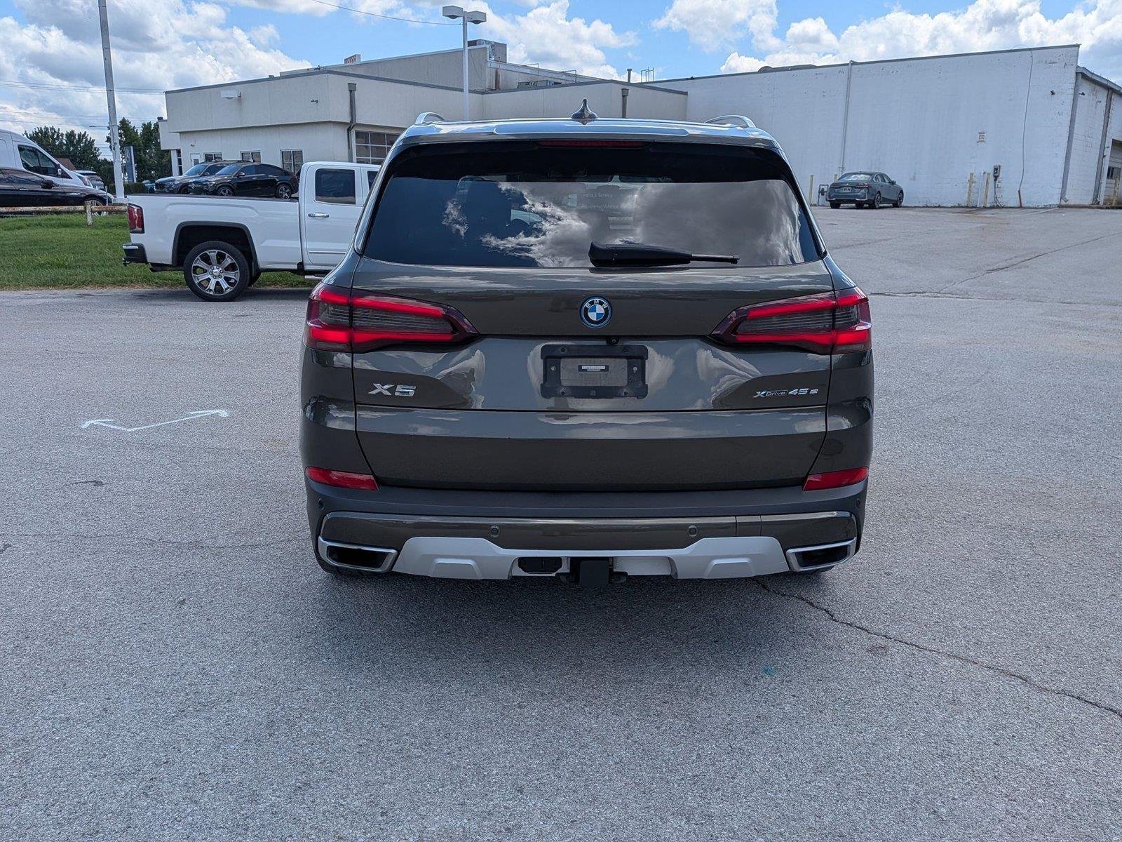 Used 2022 BMW X5 xDrive45e w/ Executive Package AWD/4WD image 4