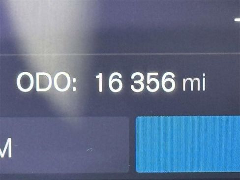 Certified 2023 Volvo XC60 B5 Plus image 24