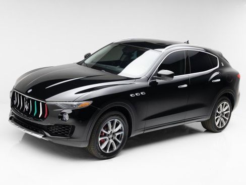 Used 2017 Maserati Levante S image 1