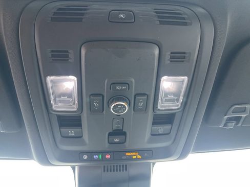 Certified 2025 Chevrolet Tahoe Premier image 35