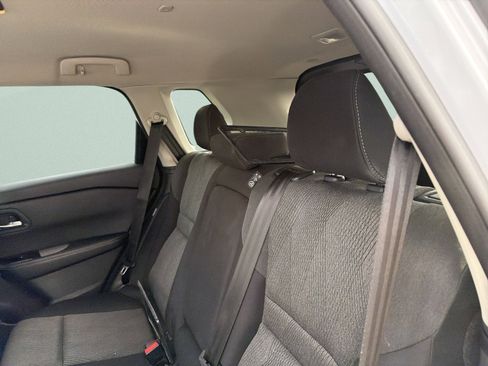 Used 2024 Nissan Rogue SV image 65