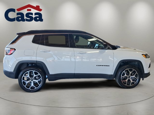 Used 2025 Jeep Compass Limited AWD/4WD image 31