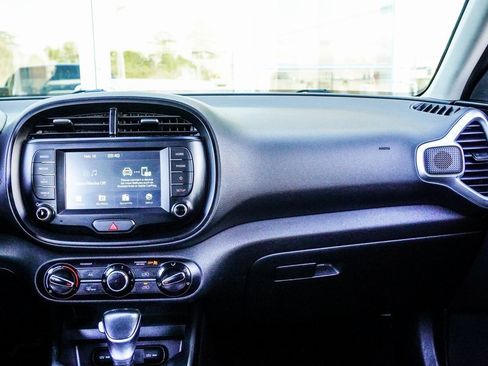 Used 2021 Kia Soul GT-Line image 16