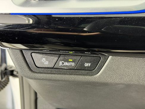 Certified 2025 BMW X2 xDrive28i w/ Technology Package image 18