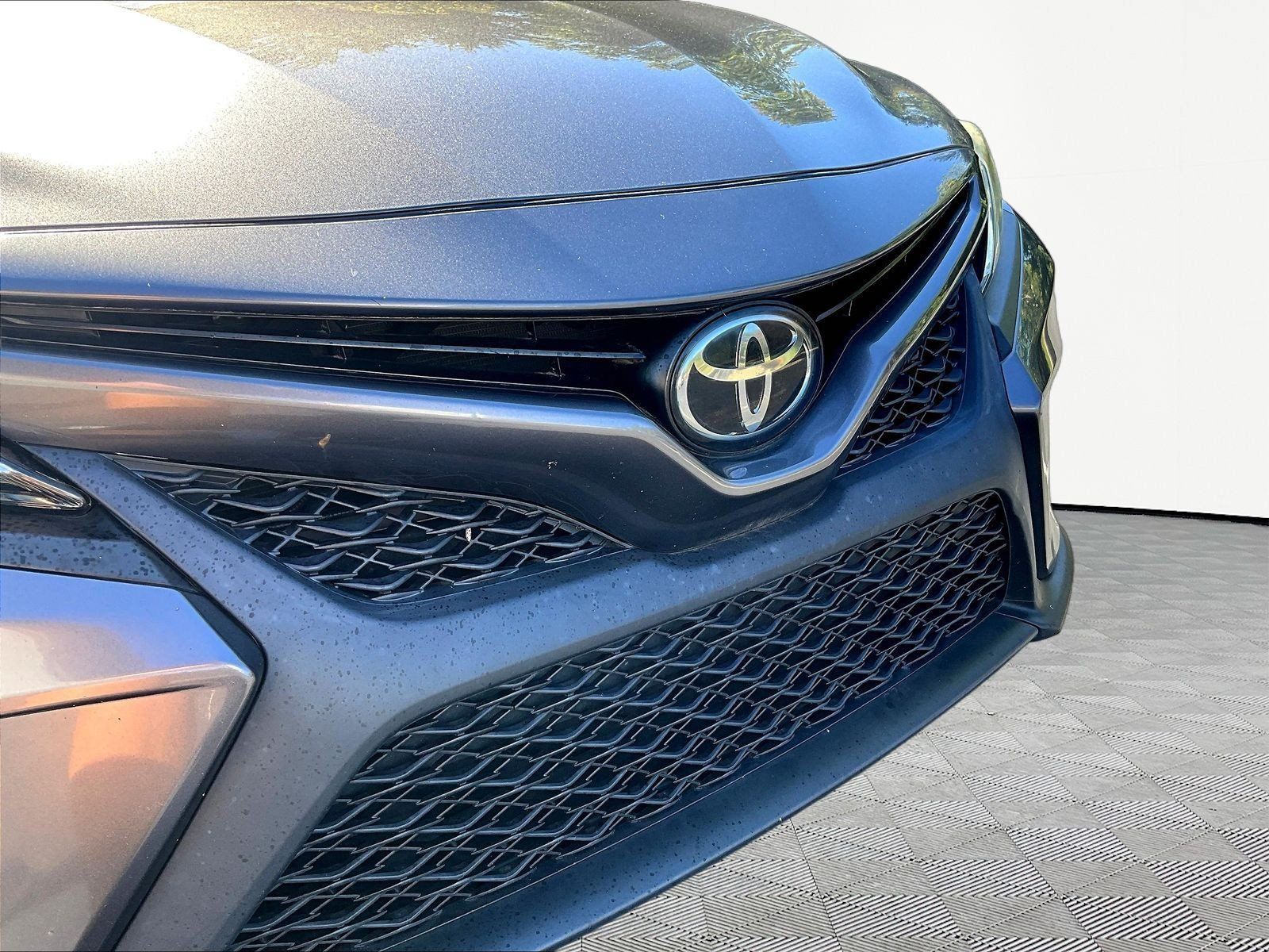 Used 2019 Toyota Camry SE w/ Convenience Package FWD image 33