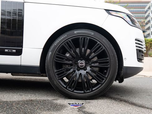 Used 2018 Land Rover Range Rover Long Wheelbase Supercharged AWD/4WD image 9