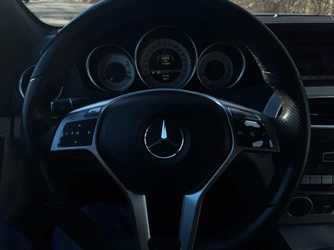 Used 2013 Mercedes-Benz C 250 Sedan image 29