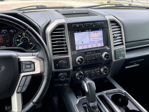 Used 2018 Ford F150 Platinum w/ Equipment Group 701A Luxury RWD image 9