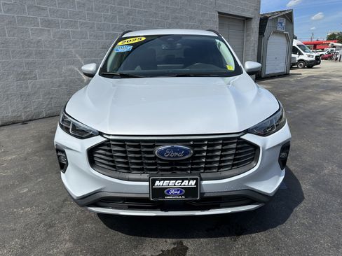 Used 2025 Ford Escape Platinum AWD/4WD image 3