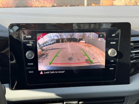 New 2025 Volkswagen Jetta SE image 29