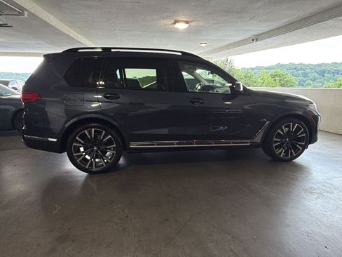 Used 2022 BMW X7 xDrive40i w/ Executive Package AWD/4WD image 6