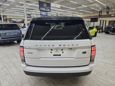 Used 2016 Land Rover Range Rover HSE image 8