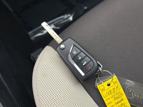 Used 2024 Toyota Corolla LE image 27